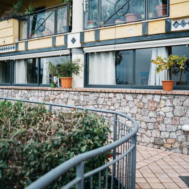 G&G Charming House by Taormina Holidays - Two-Bedroom Apartment - 27
