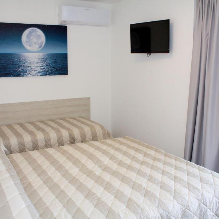 Modern flat with balcony - Appartamento - 14