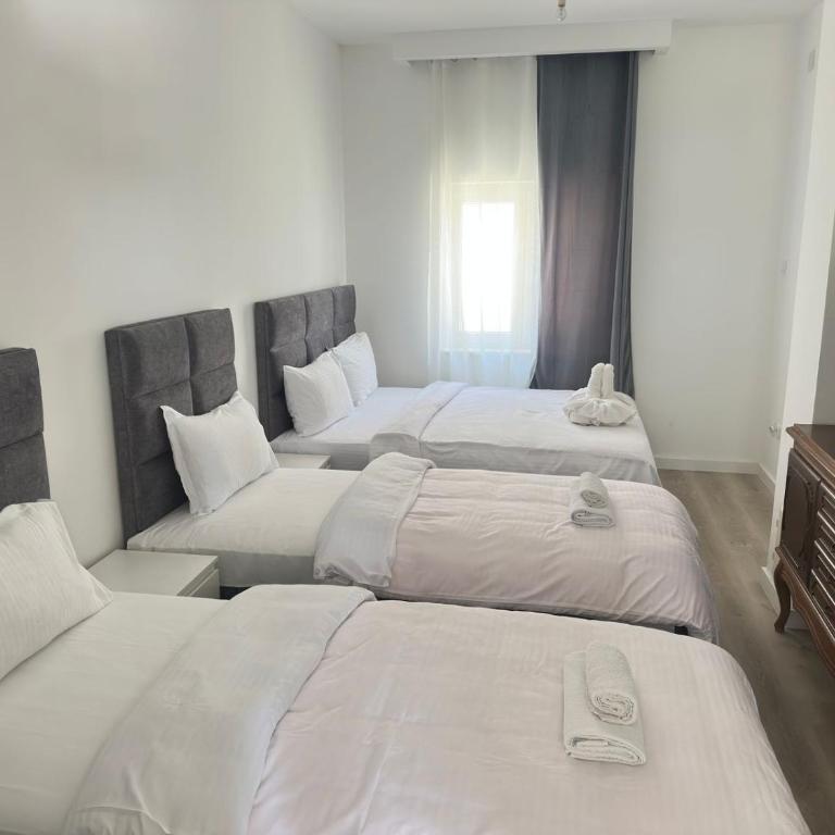 Palm Garden Apartment 2 - One-Bedroom Apartment - 9