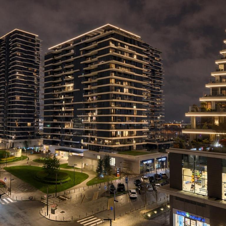 BW Loft Apartments FREE GARAGE Fast Wi-Fi - Two-Bedroom Apartment with River View - 2