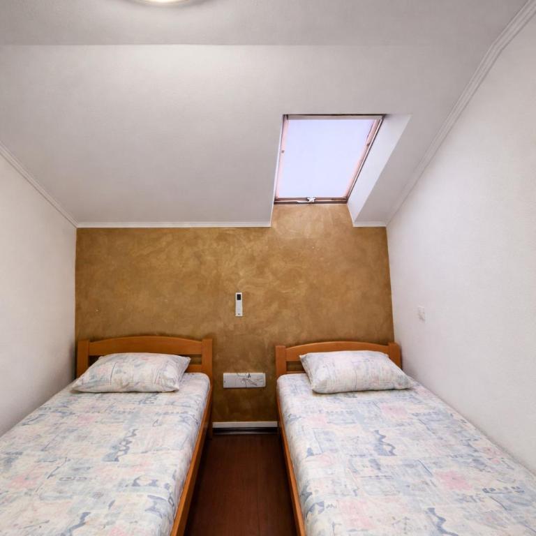 SKY Apartment Sarajevo Luxury View Free Parking - Apartment - 41