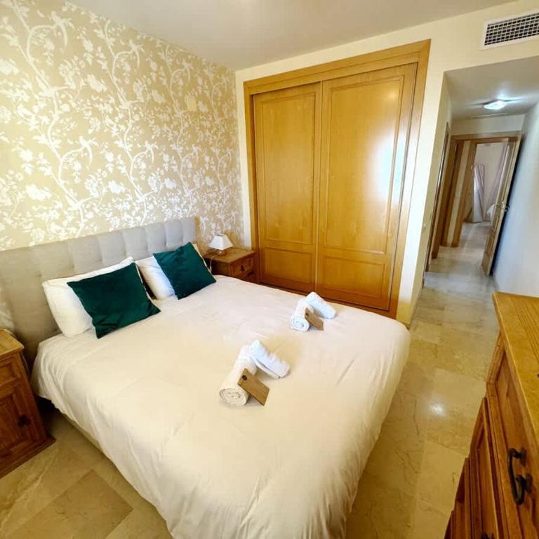 Beach 3br Pool Parking Sleeps 7 - Apartamento - 20
