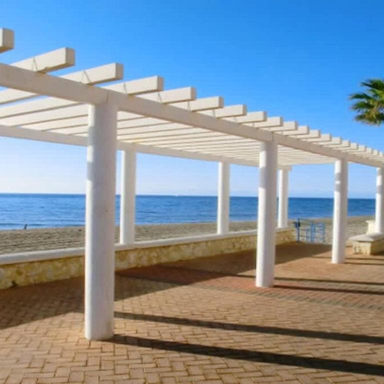 Beach 3br Pool Parking Sleeps 7 - Apartamento - 54