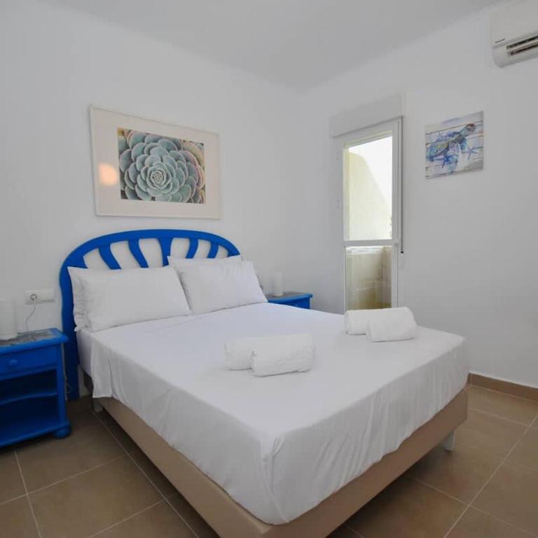 Benal Beach Spacious 1 Bedroom with Year-Round H - Apartment - 8