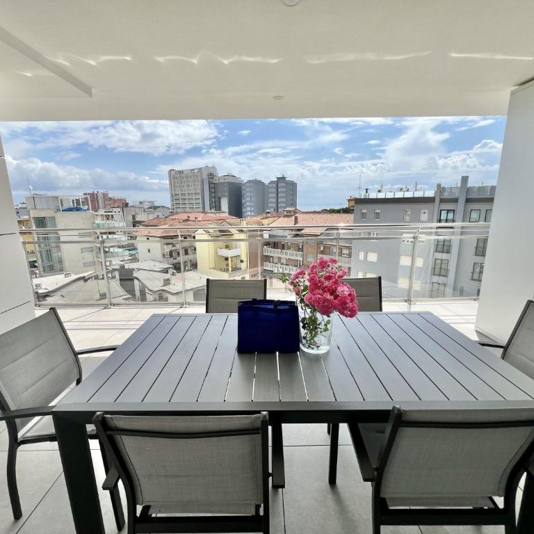 Modern flat in Piazza Fontana - Apartment - 17