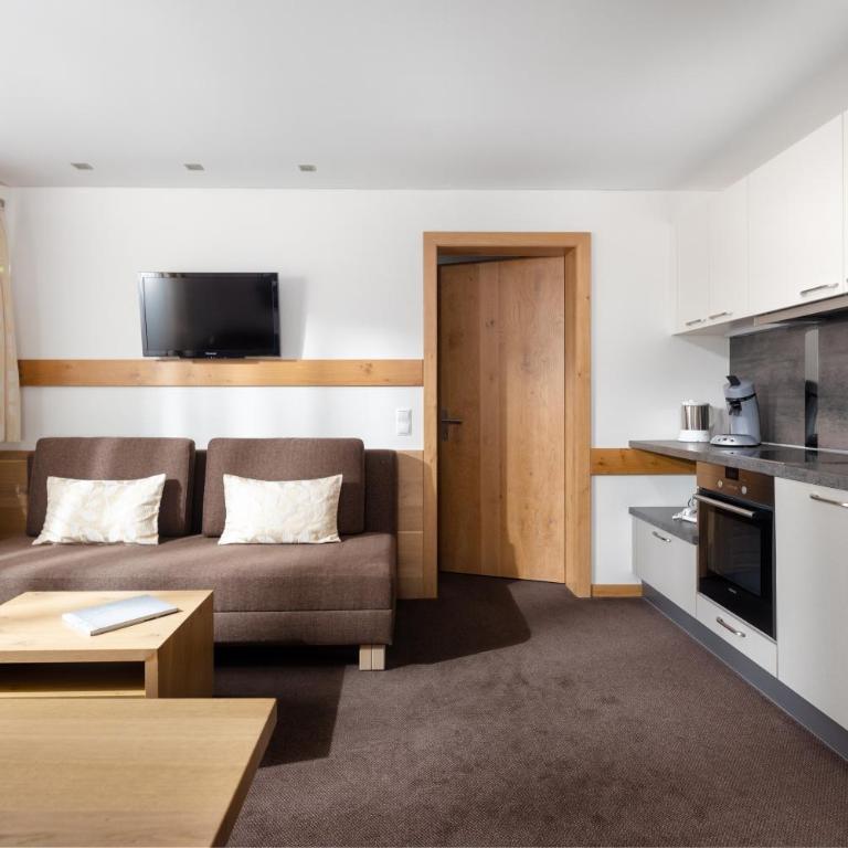 Ferienwohnung Tschanun - Apartment mit 2 Schlafzimmern und Balkon - 7