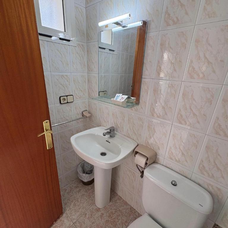 Pensió Anna - Habitación Doble con balcón - 2