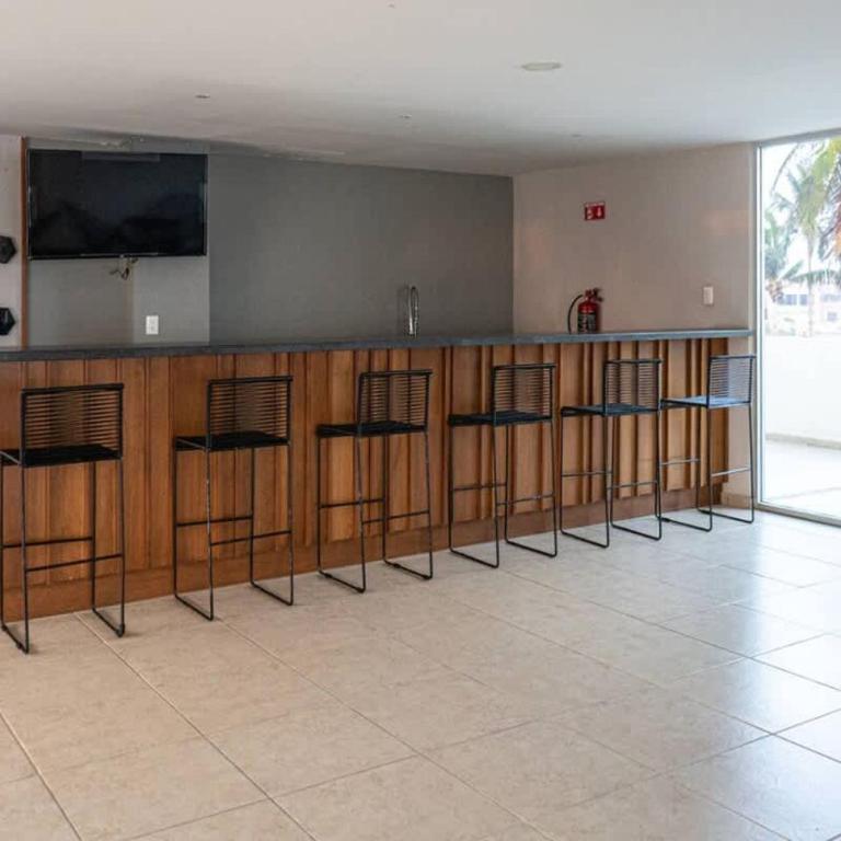 On the Malecón with ocean lagoon & pool - Apartment - 32