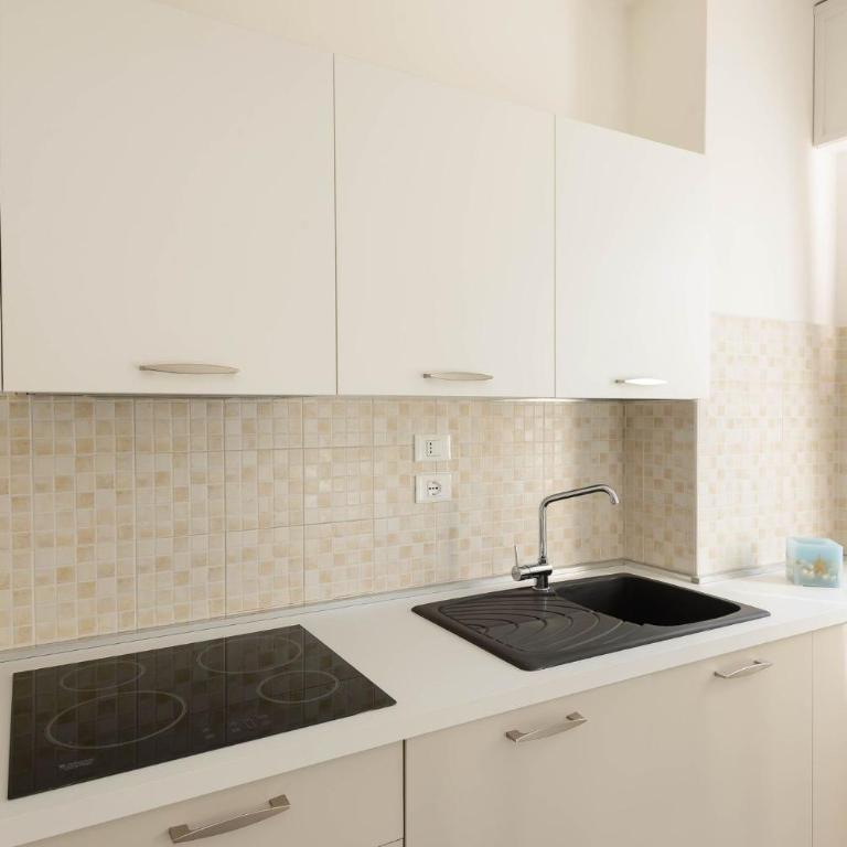 Beachside apartment in Lignano - Apartment - 8