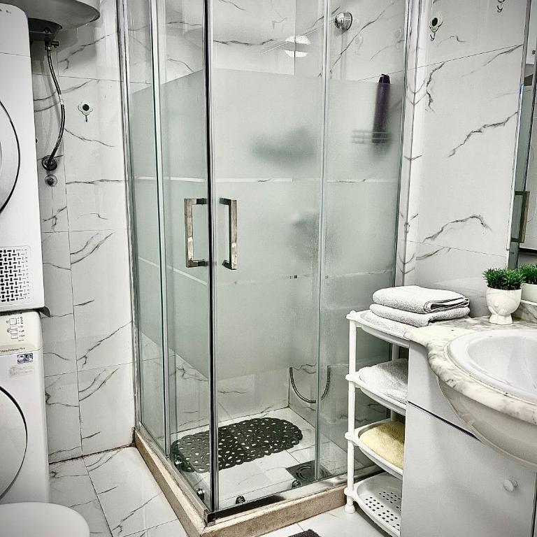 Apartment Lena, Budva Centar - Two-Bedroom Apartment - 3
