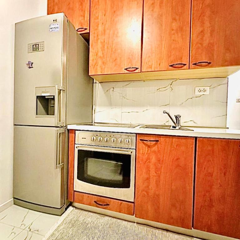 Apartment Lena, Budva Centar - Two-Bedroom Apartment - 2