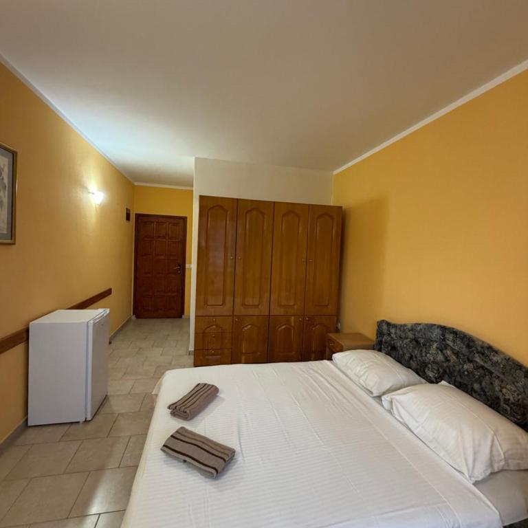 Nick & Mark - Double Room - 1
