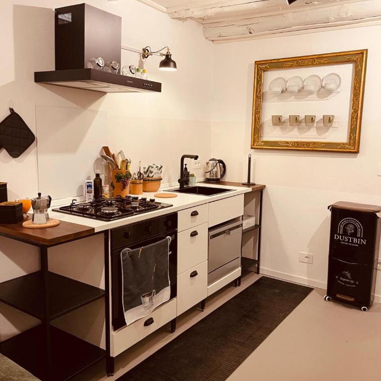 Casadeb Tribunale - Appartamento con 1 Camera da Letto - 18