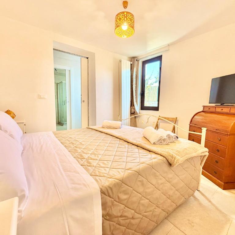 Trullo L'Antico Ulivo - Three-Bedroom House - 16