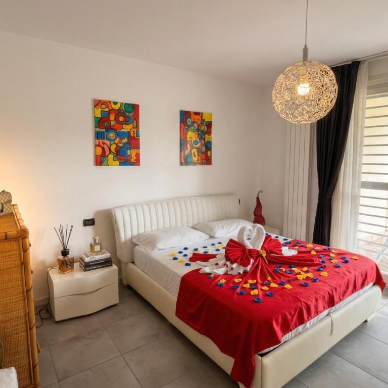 Bea's House, Restyling 2026 Sirmione with Private Garden and shared Pool DesenzanoLoft Official Partner Homes & Villas by Marriott Bonvoy - Appartamento con Vista Piscina - 21