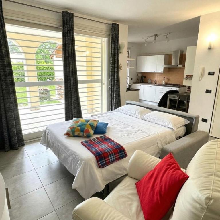 Bea's House, Restyling 2026 Sirmione with Private Garden and shared Pool DesenzanoLoft Official Partner Homes & Villas by Marriott Bonvoy - Appartamento con Vista Piscina - 13