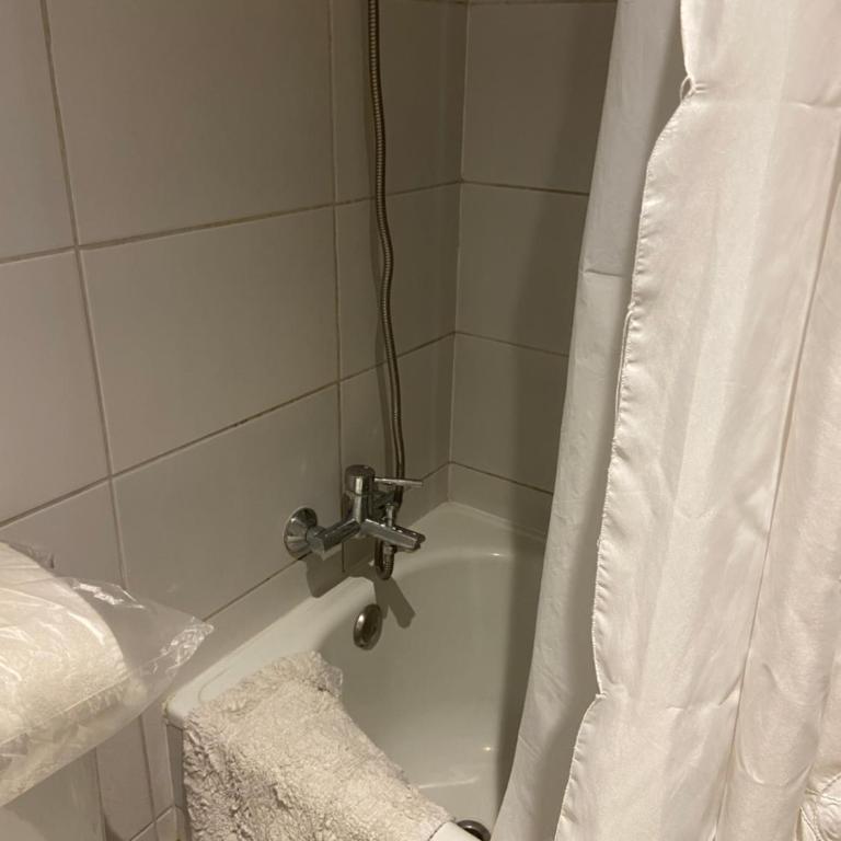 Well located apartment, close to the Metro, mall - Apartamento de 1 dormitorio - 2