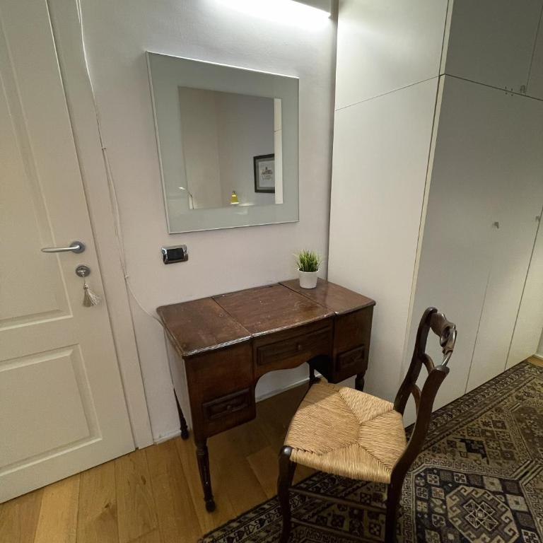 Charming 2BR in Santa Croce - Walk Everywhere - Appartamento con 2 Camere da Letto - 18