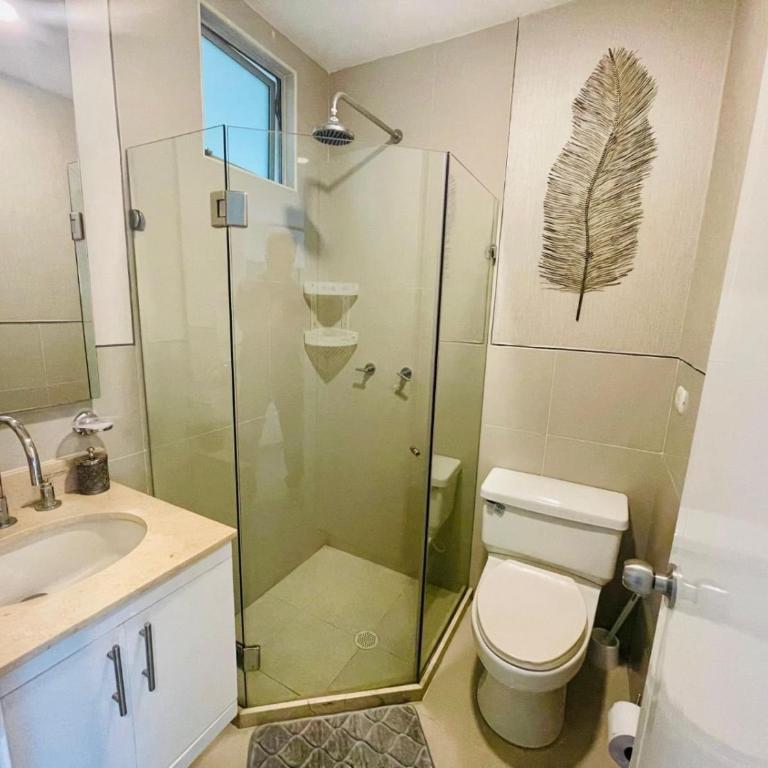 Oceanfront condominium with direct access to the beach. - One-Bedroom Apartment with Lake View - 10