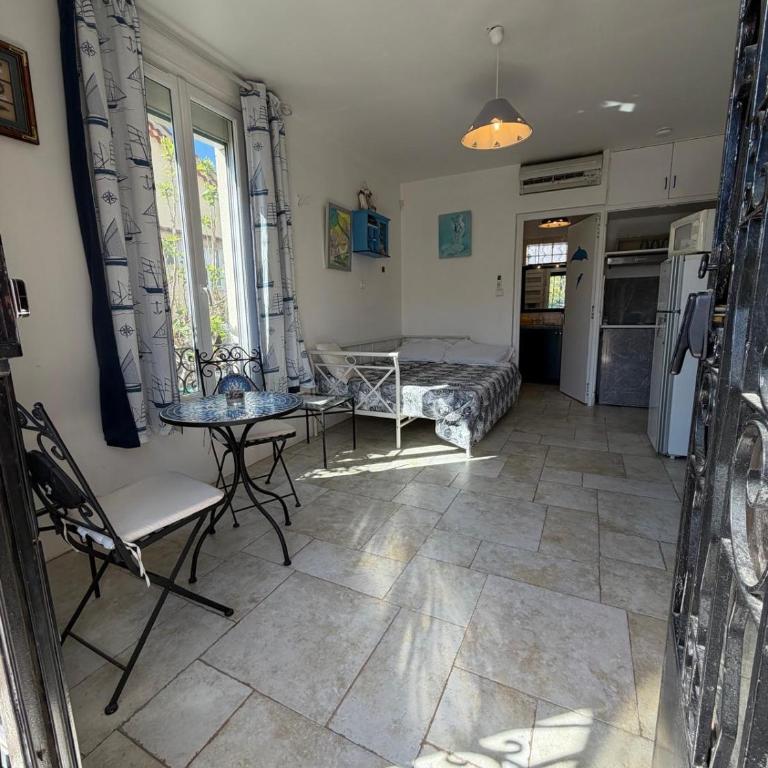 Très beau Studio lumineux dans Villa avec piscine - Appartamento con 1 Camera da Letto - 21