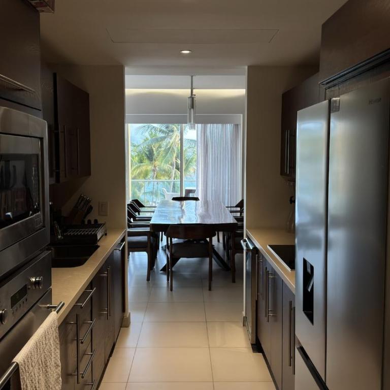 Unique Luxury Beachfront Home Hotel Zone Beach - Apartment - 14