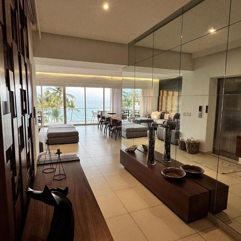 Unique Luxury Beachfront Home Hotel Zone Beach - Apartment - 29