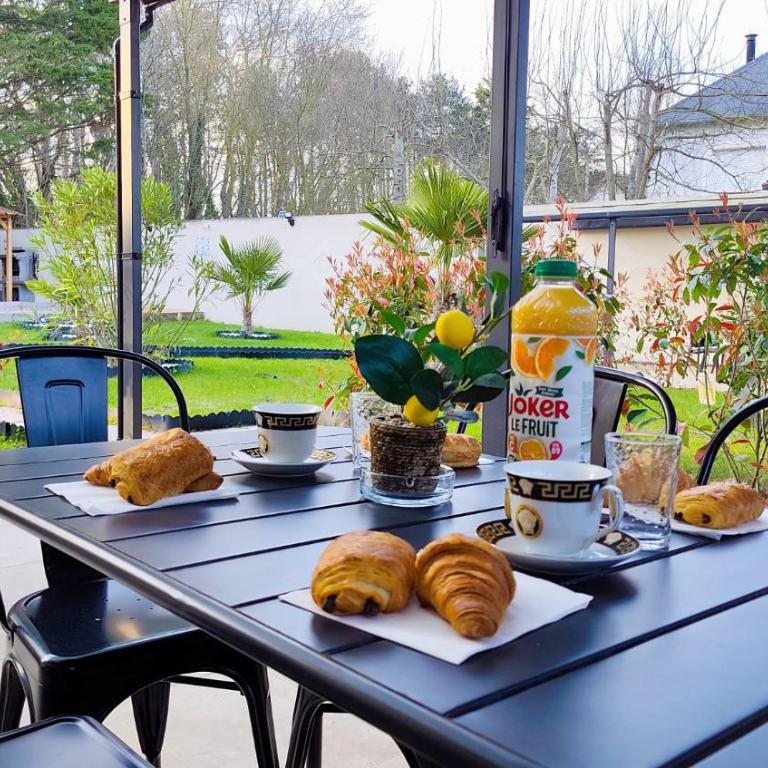 Résidence des Fleurs - Les Escapades Familiales - 1 à 6 personnes - Two-Bedroom Apartment with Terrace - 8