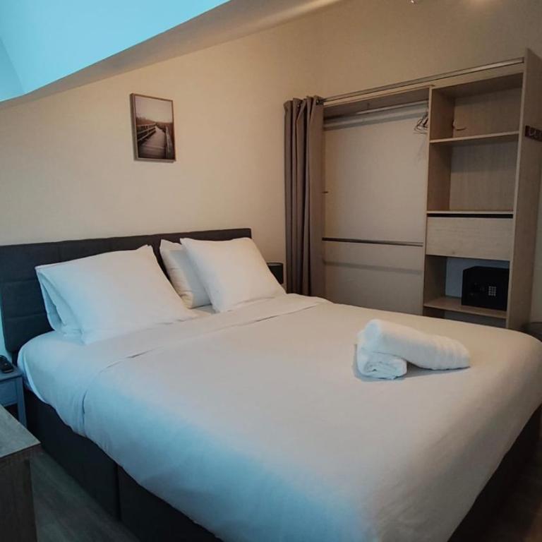 Résidence des Fleurs - Les Escapades Familiales - 1 à 6 personnes - Two-Bedroom Apartment with Terrace - 16