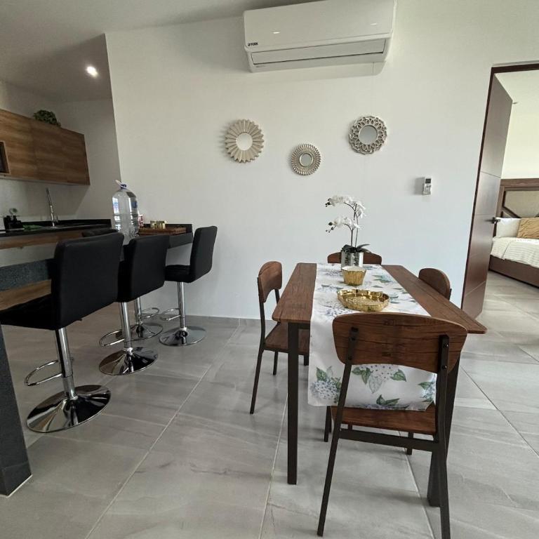 Modern Retreat with Pool in Cancún - Apartamento de 1 dormitorio con terraza - 45