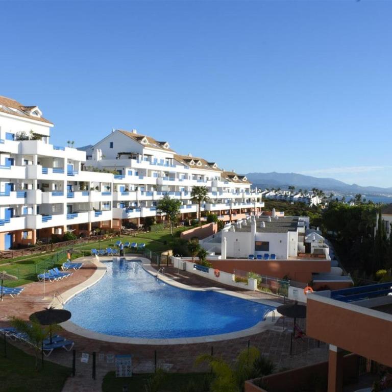 Fun & Work Apartment with Terrace & Pools, Duquesa Golf, Manilva - Apartamento de 1 dormitorio - 6