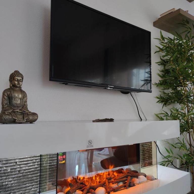 Fun & Work Apartment with Terrace & Pools, Duquesa Golf, Manilva - Apartamento de 1 dormitorio - 16
