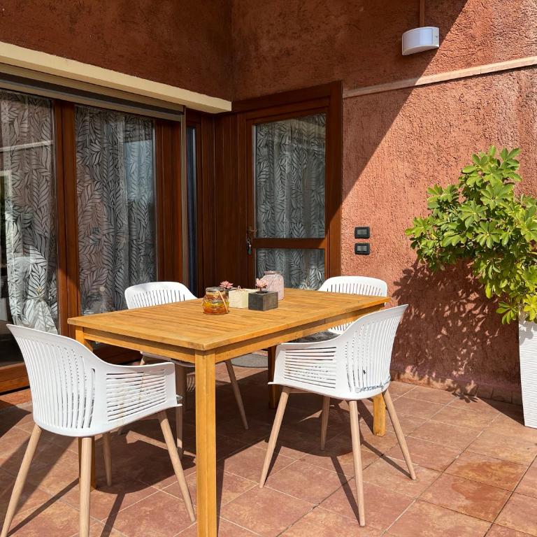 Villa Maria Apartments - Studio - Vue sur Piscine - 2