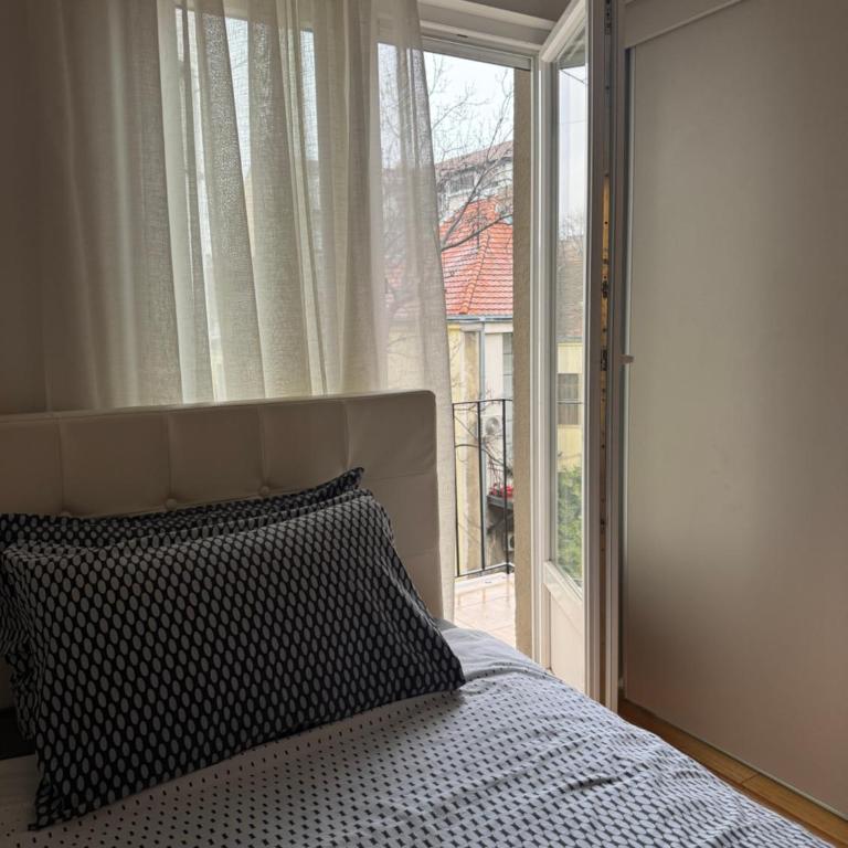 Lex Downtown Belgrade Apartment - One-Bedroom Apartment with Balcony - 9