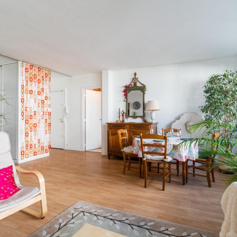 Spacious family flat 2bdr close to Eiffel Tower - Appartement - Vue sur Jardin - 3