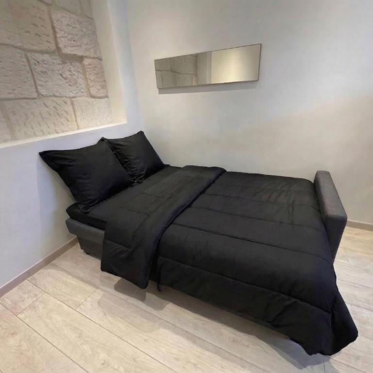 Appartement T2 centre-ville Nîmes - Appartamento con 1 Camera da Letto - 12