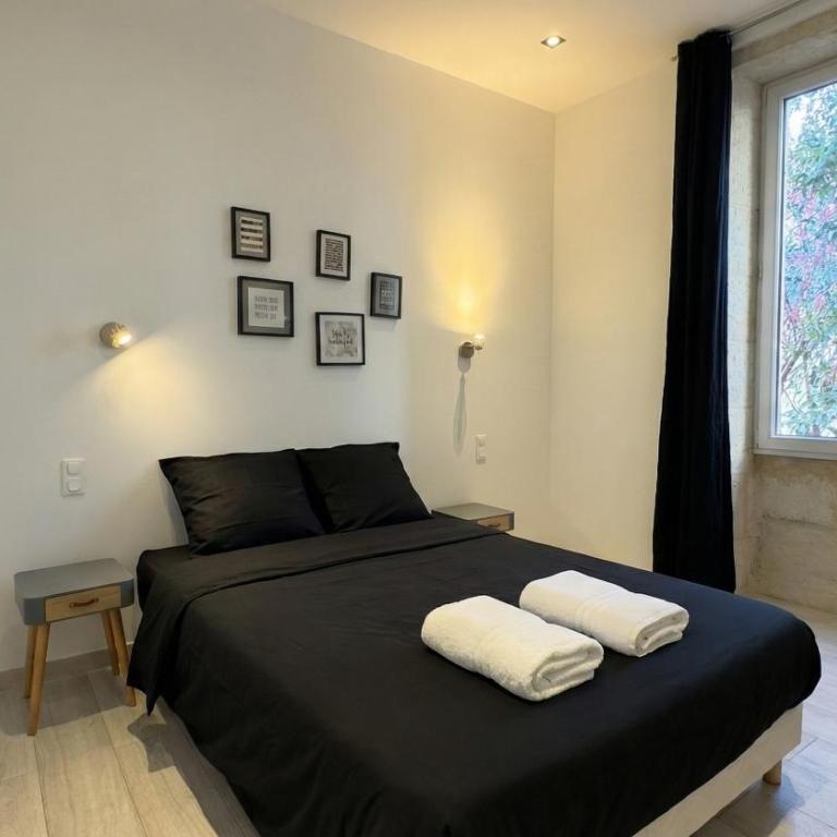 Appartement T2 centre-ville Nîmes - Appartamento con 1 Camera da Letto - 6