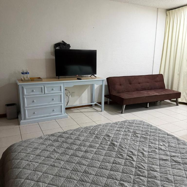 Brisas Cancun ZH BeachFront Apartment - One-Bedroom Apartment - 12