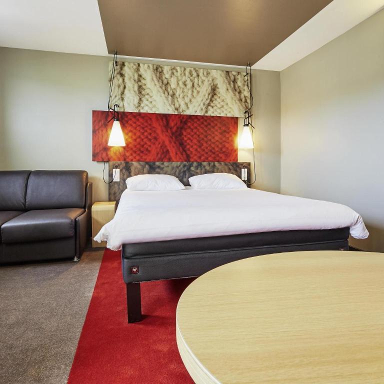 ibis Deauville Centre - Chambre Premium avec 1 Lit Double, 1 Canapé Simple et Balcon - 5