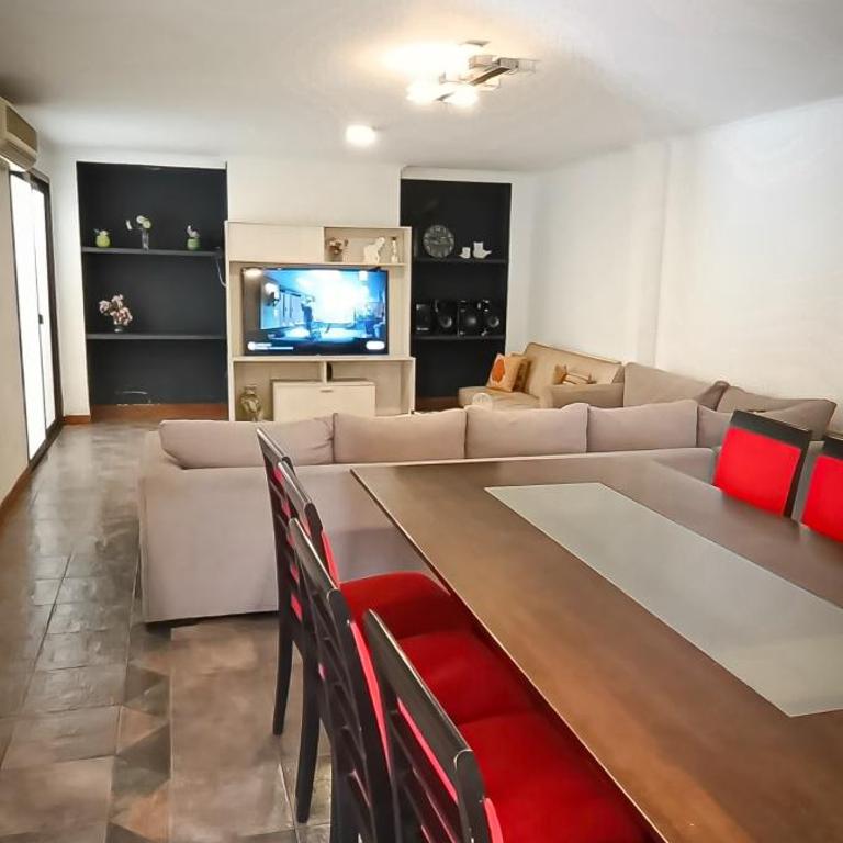 Casa Avellaneda I 12 pax - A 6 cuadras Arístides - Three-Bedroom House - 8