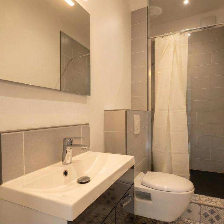 Appartement T5 centre-ville - Apartment mit 1 Schlafzimmer - 8