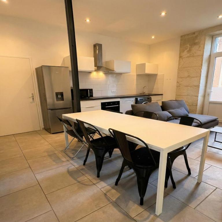 Appartement T5 centre-ville - Apartment mit 1 Schlafzimmer - 21