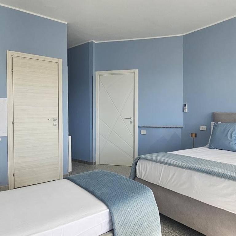 DANIEL SUPERIOR APARTMENTS - Tropea City Center - 250m from the Train Station - One-Bedroom Apartment with Sea View - 14