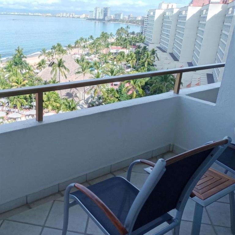 Buganvilias Private Club Owners Hotel Suite, REQUEST DATES- see by Clay & Lisa - Studio Apartment with Balcony - 26
