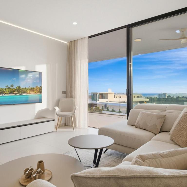 Luxury Apartment with Sea Views in Higuerón - Apartamento - 1