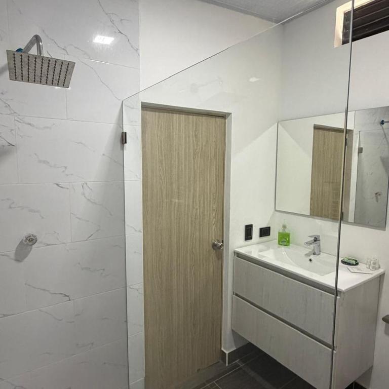 El Nido De Las Guacamayas - Habitación Doble Deluxe con balcón - 3