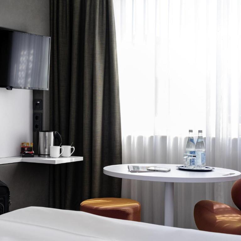 Mercure München City Schwabing - Chambre Supérieure avec Lit Double - Cour - 1