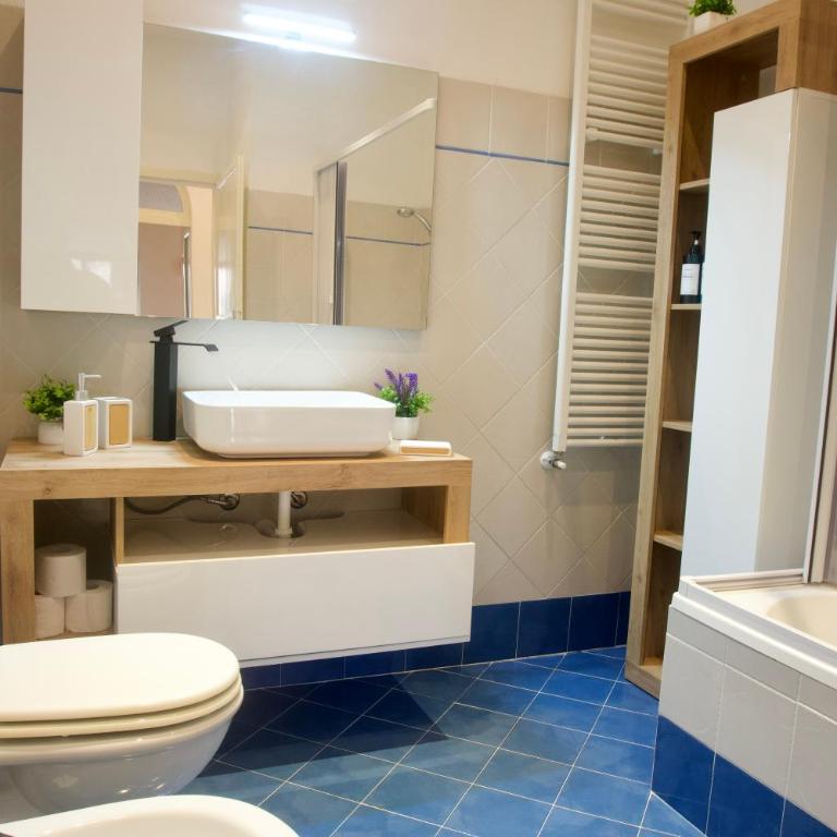 Exclusive Siena Retreat for Groups - Duomo View - 3 Bedrooms - Gaming Room - Three-Bedroom Apartment with View - 11