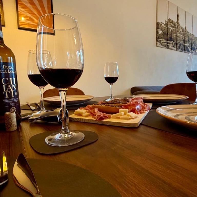 Exclusive Siena Retreat for Groups - Duomo View - 3 Bedrooms - Gaming Room - Three-Bedroom Apartment with View - 41