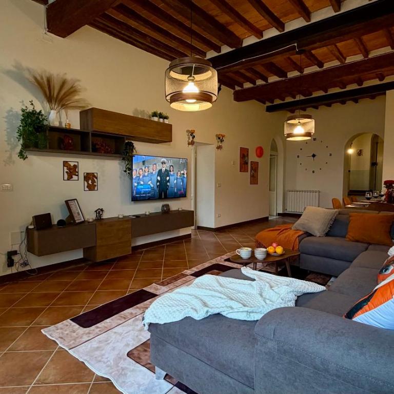 Exclusive Siena Retreat for Groups - Duomo View - 3 Bedrooms - Gaming Room - Three-Bedroom Apartment with View - 12