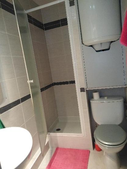 Charmant Studio-Appartement composé d un coin cabine, pièce de vie et jardin - Le Lavandou St-Clair - One-Bedroom Apartment - 14